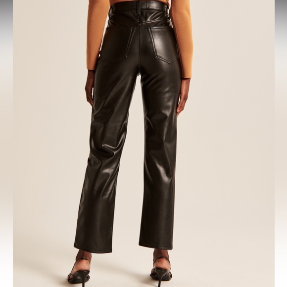Abercrombie Vegan Leather Ankle Straight Pant (Black) - Picture 4 of 6